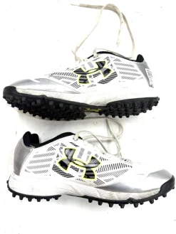 Used Under Armour Soccer Turf Shoes White Youth 07.5