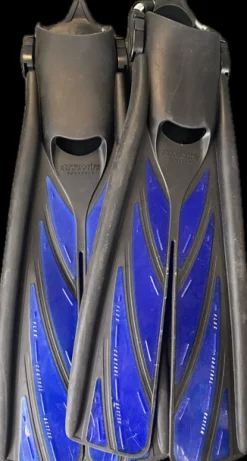 Used Underwater Fins Navy Blue MD