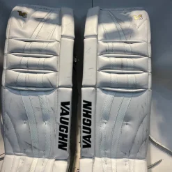 Used Vaughn BLACK/WHITE Goalie Leg Pads Inter White 31 1/2
