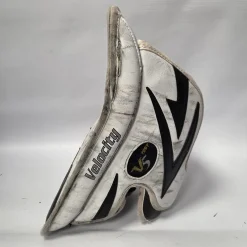 Used Vaughn V5 7267 Inter Goalie Blocker White