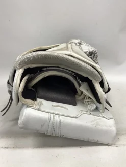 Used Vaughn VELOCITY PRO V10 Senior Goalie Catcher White