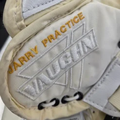 Used Vaughn VISION PRO RETURN GLOVE Senior Goalie Catcher White And Gold