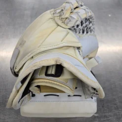 Used Vaughn VISION PRO RETURN GLOVE Senior Goalie Catcher White And Gold