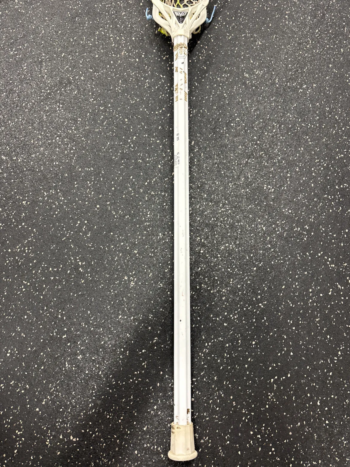 Used Warrior EVO 5 W/ ECD CARBON 2.0 JR STICK Jr Atk/Mid Complete Stick White 37"