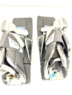 Used Warrior RITUAL G4 Goalie Leg Pads Junior Black 28