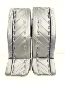 Used Warrior RITUAL G4 Goalie Leg Pads Junior Black 28