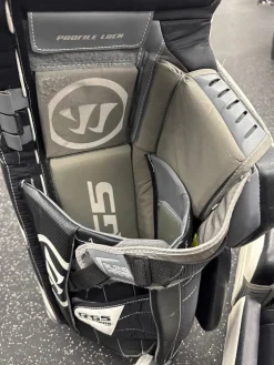 Used Warrior RITUAL R/G5 SR+ Goalie Leg Pads Senior White 35