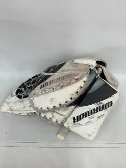 Used Warrior SWAGGER Senior Goalie Catcher White