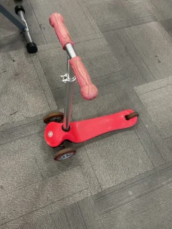 Used 3-WHEEL SCOOTER Scooter Red