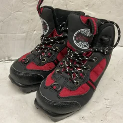 Used Whitewoods Boys NNN XC Ski Boots Black YT-12