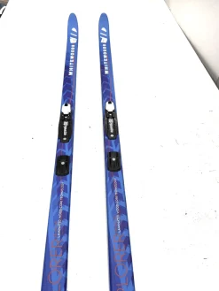 Used Whitewoods EXPLORER Boys XC Ski/Binding 168 cm