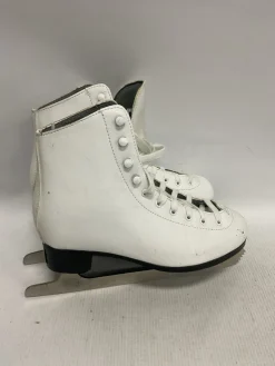 Used WinnWell FIGURE WomensFigure Skate White Senior 5