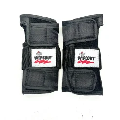 Used WIPEOUT Inline Protective Set Black Youth