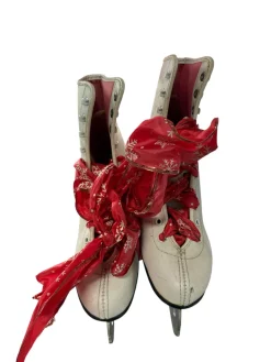 Used WomensFigure Skate White Senior 8