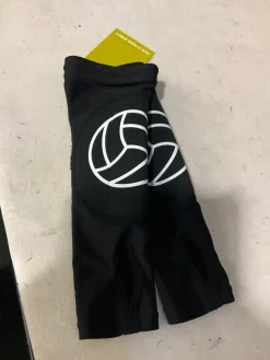 Used Youth VB Top Black MD
